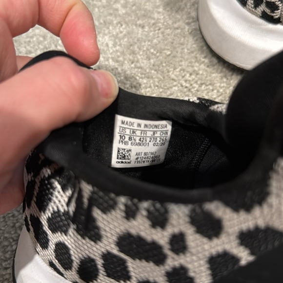 Women’s Adidas Swift Run - Black and white leopard print - Picture 4 of 5